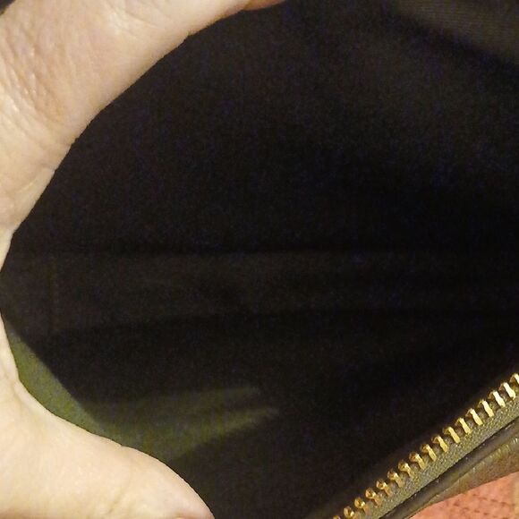 Green Leather Crossbody Bag - Picture 8 of 8